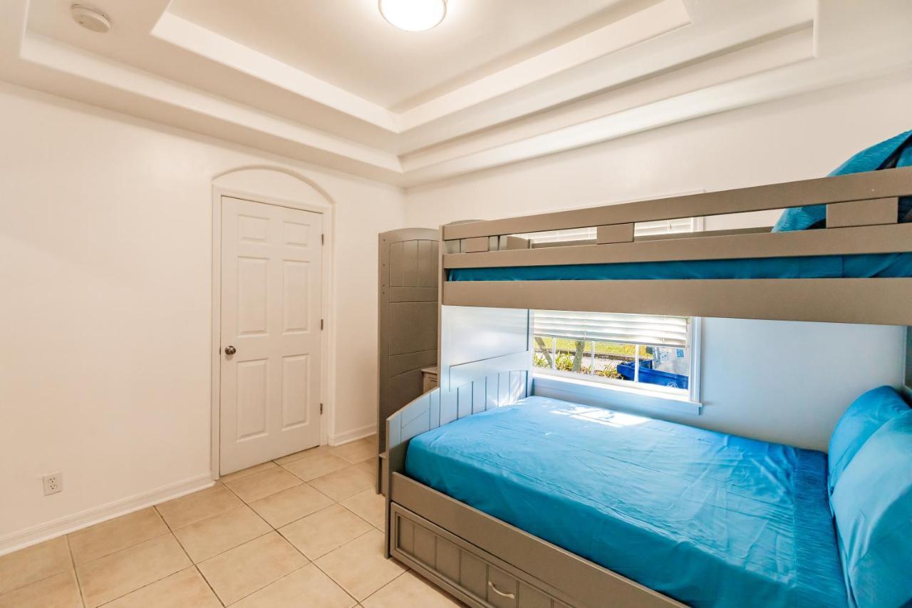 נורת' פורט מיירס New! Dock Canal Family Home W/Pool & Gulf Access! מראה חיצוני תמונה